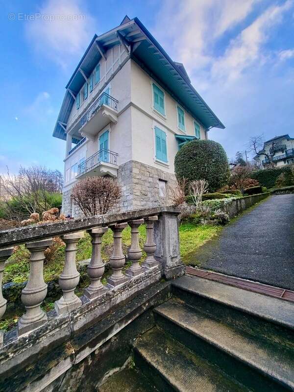 Appartement à EVIAN-LES-BAINS