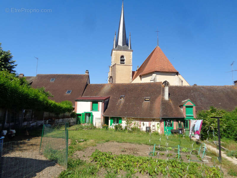 Maison à SAINT-PRIVE