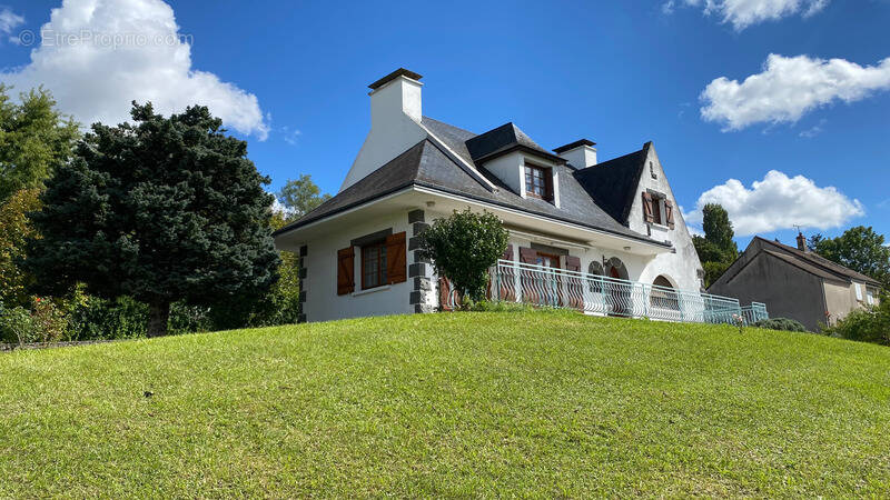 Maison à L&#039;ISLE-SUR-SEREIN