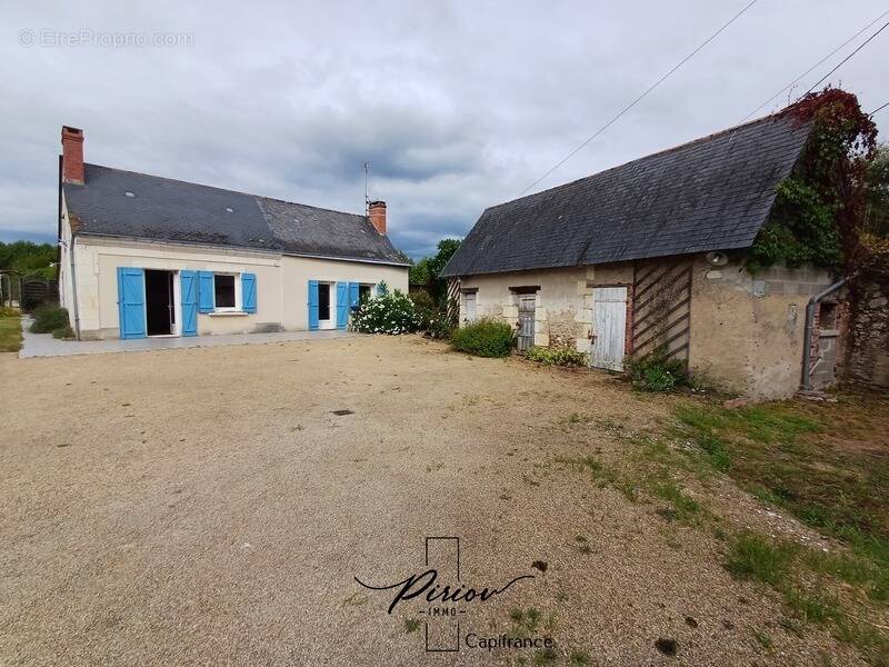 Maison à LONGUE-JUMELLES