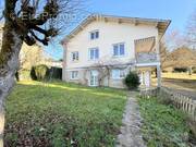 Maison à UZERCHE