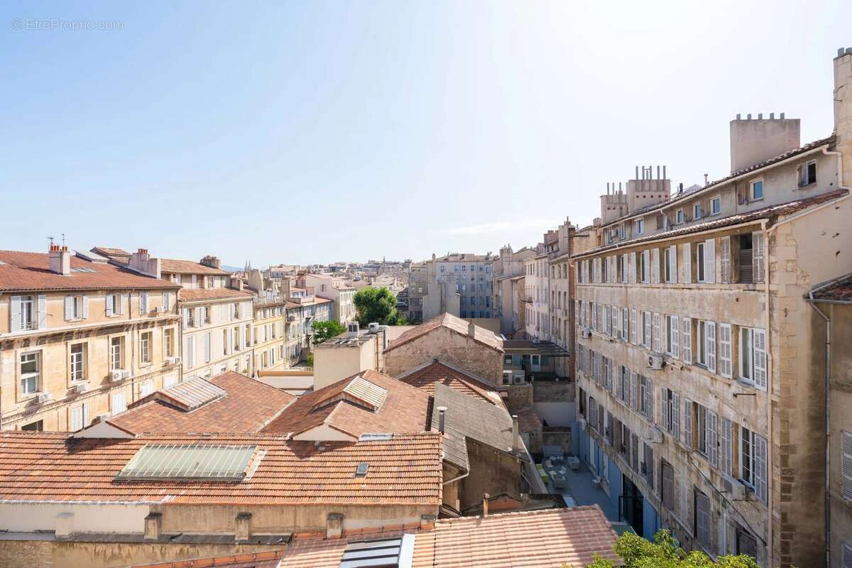 Appartement à MARSEILLE-6E