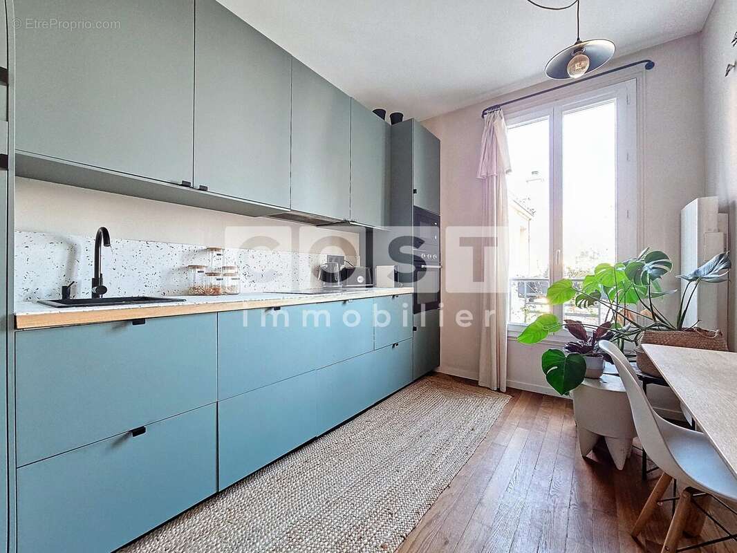 Appartement à BOIS-COLOMBES