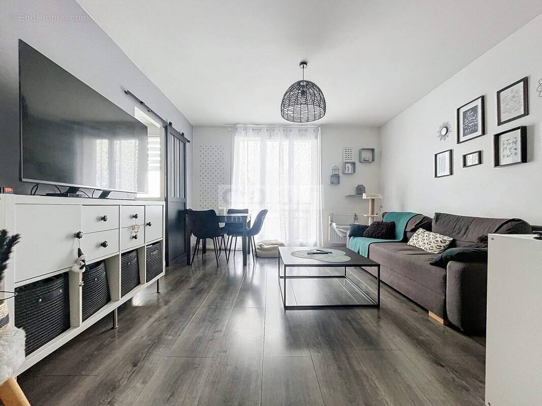 Appartement à GENNEVILLIERS