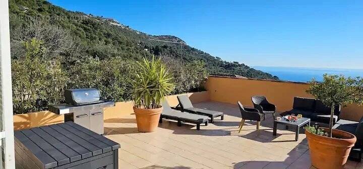 Appartement à EZE