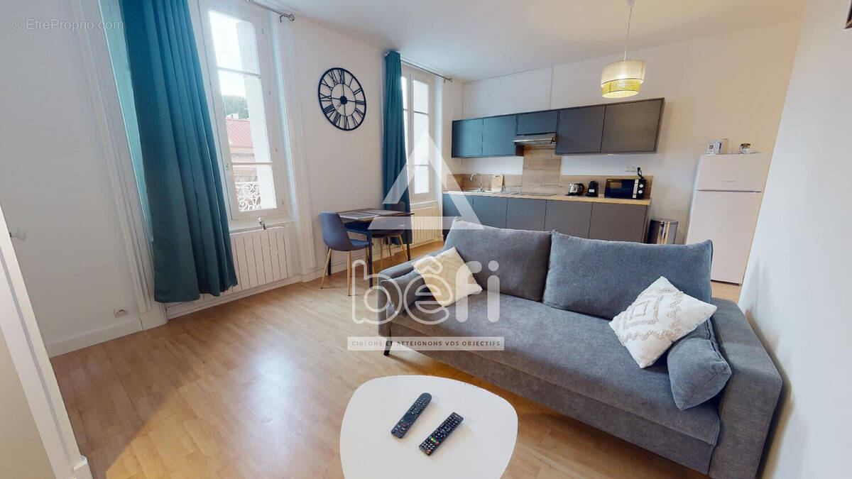 Appartement à SAINT-ETIENNE