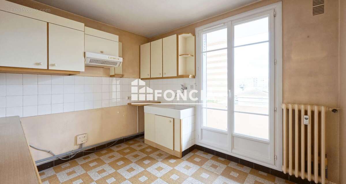 Appartement à BOURGOIN-JALLIEU