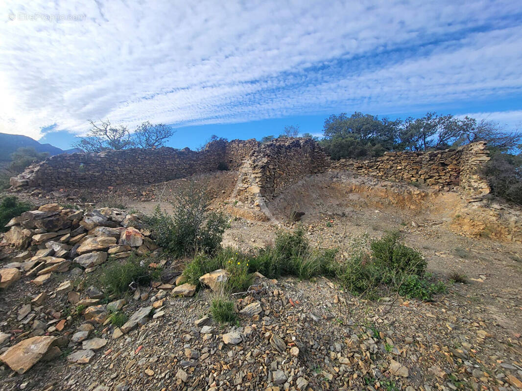 Terrain à MAURY