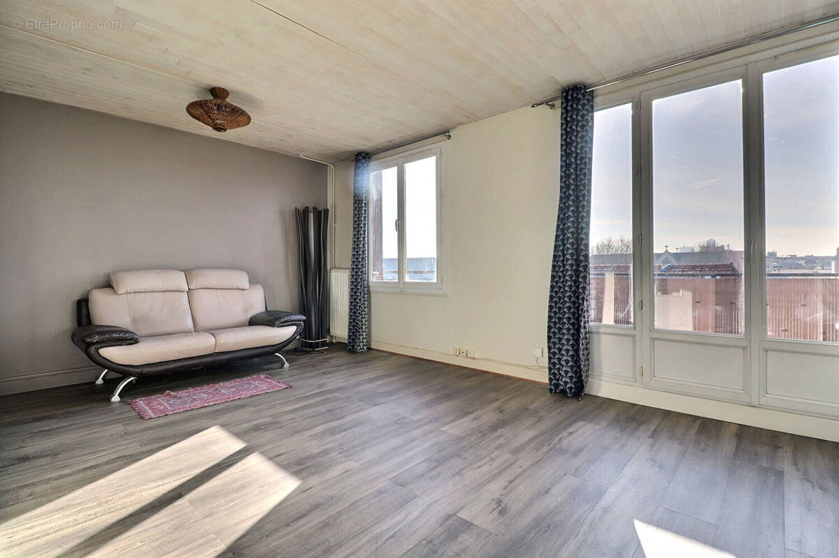 Appartement à SAINT-DENIS