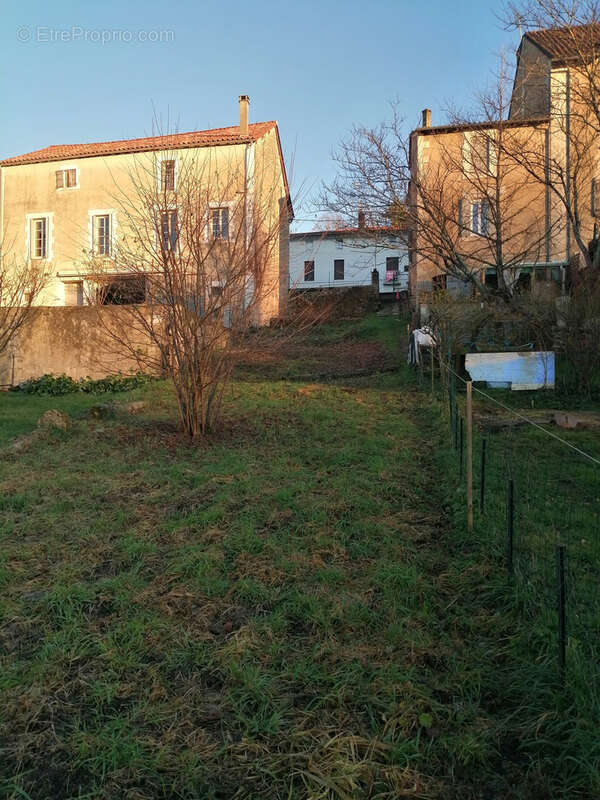 Terrain à RIBERAC