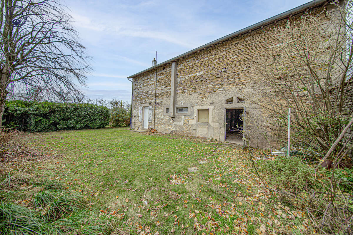 Maison à COMMERCY