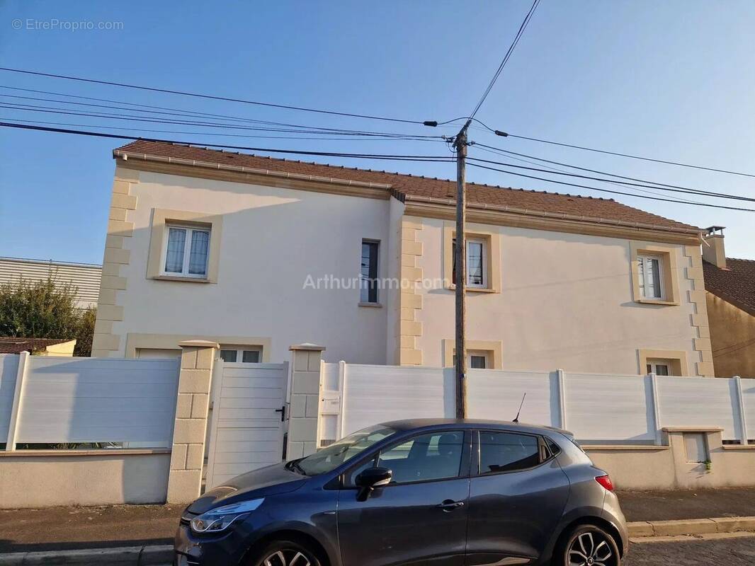 Maison à CHELLES