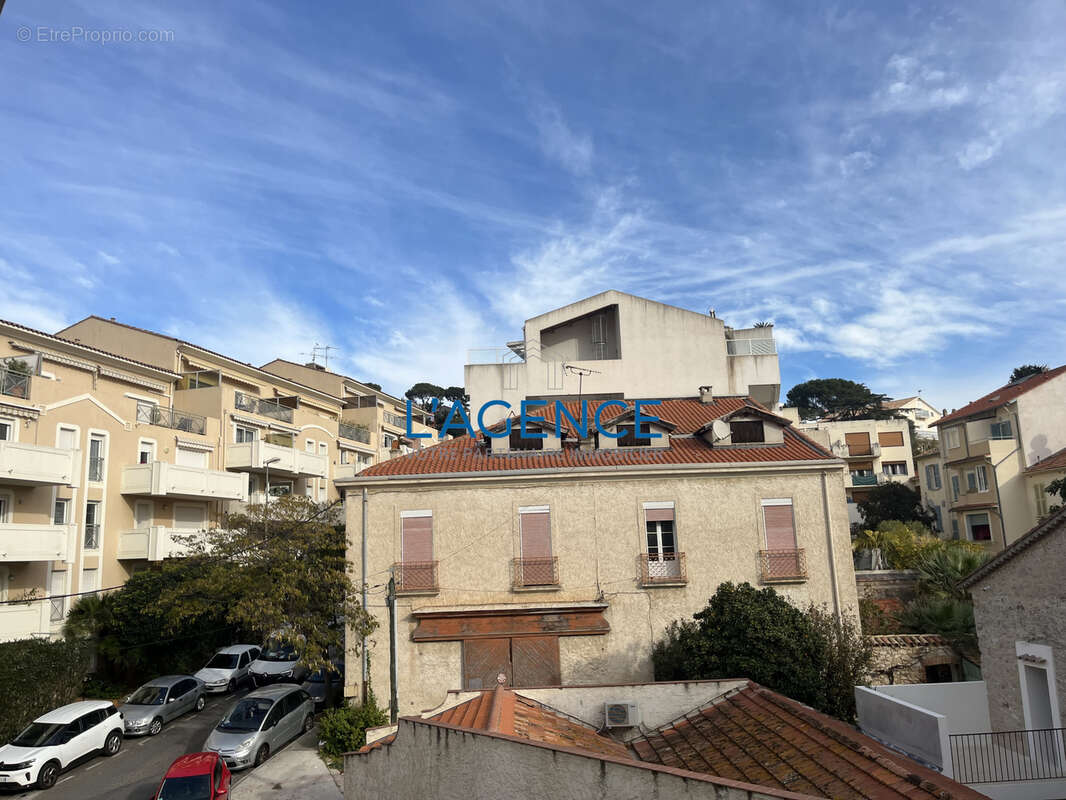 Appartement à HYERES