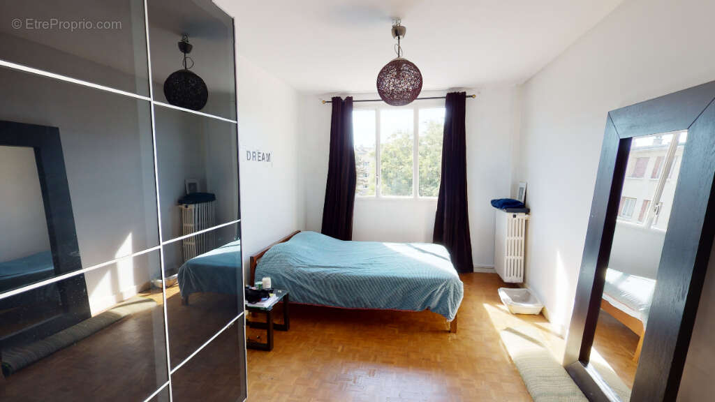 Appartement à EPINAY-SUR-SEINE