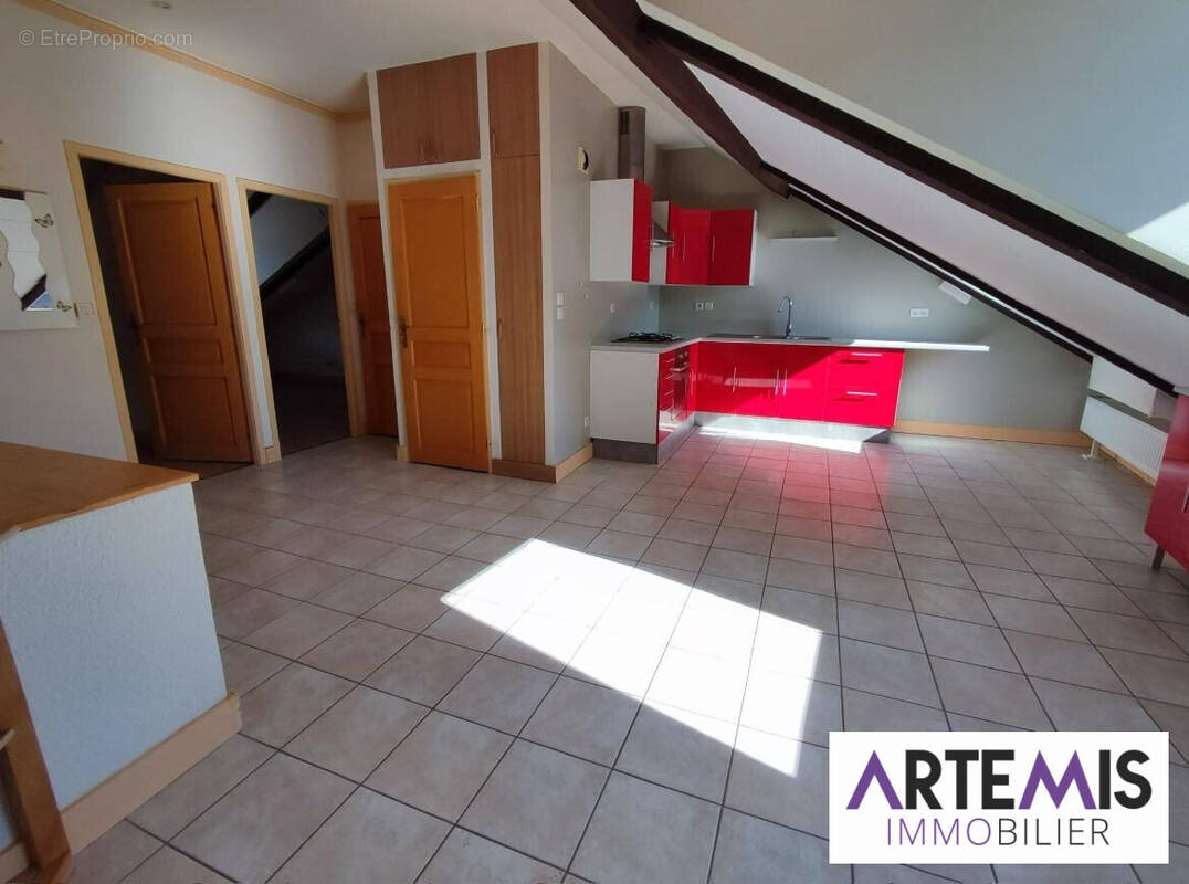 Appartement à ORNANS