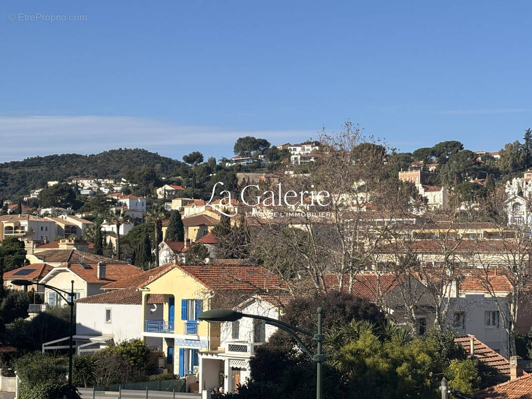 Appartement à HYERES