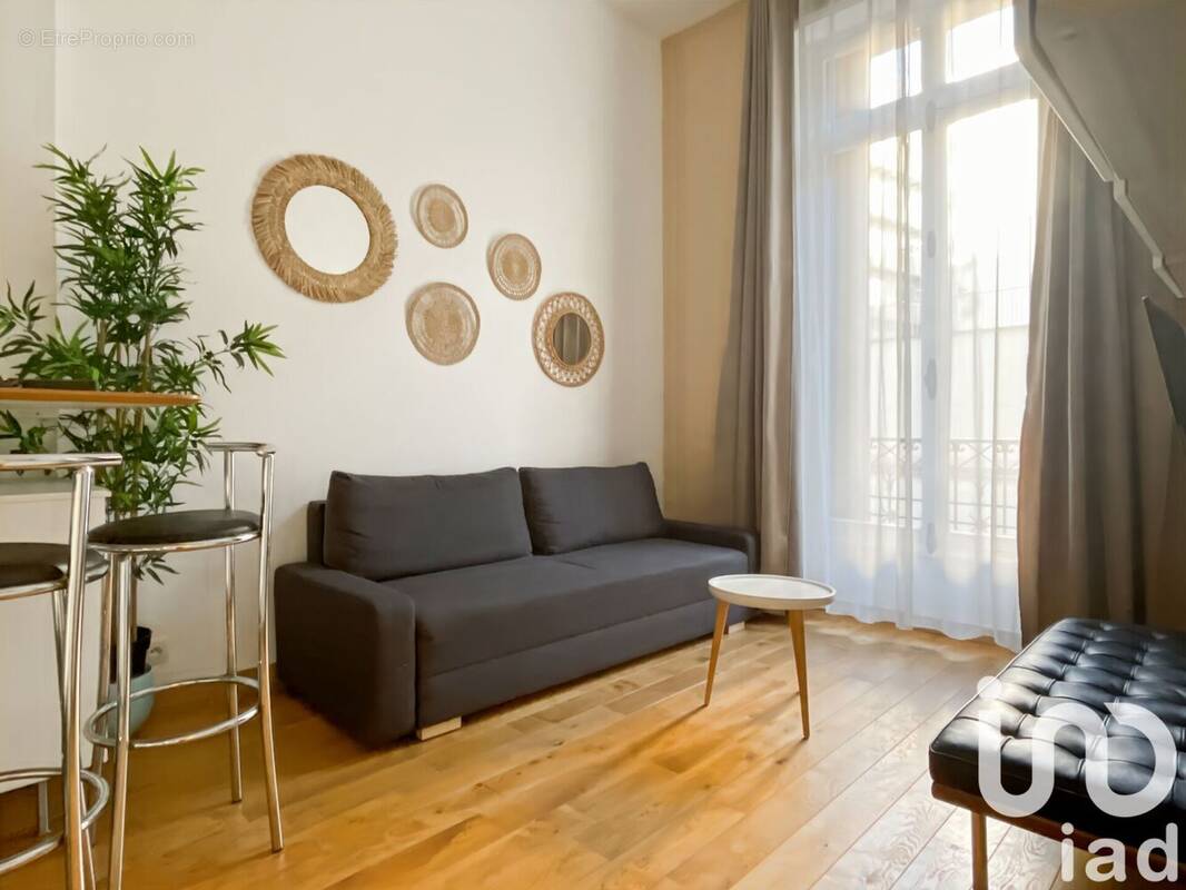 Photo 1 - Appartement à PARIS-8E