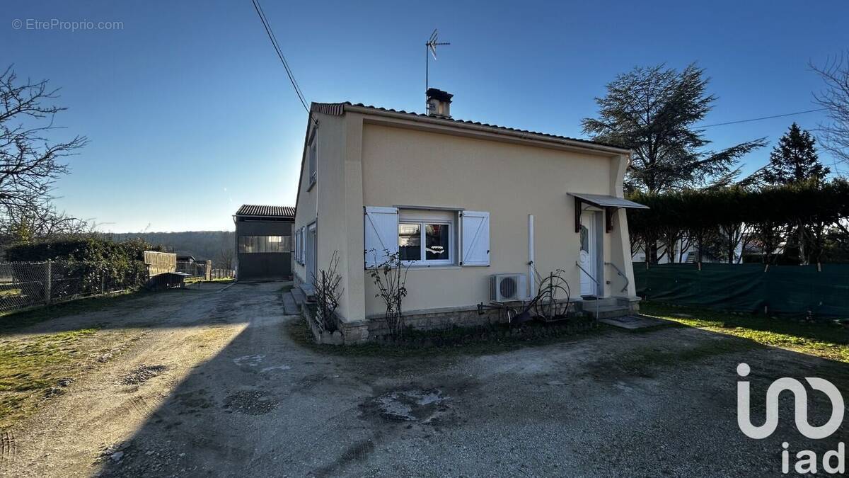 Photo 1 - Maison à L&#039;ISLE-D&#039;ESPAGNAC