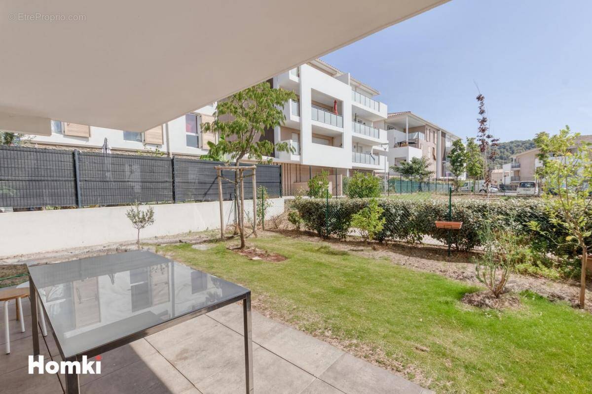 Appartement à SAINT-CYR-SUR-MER