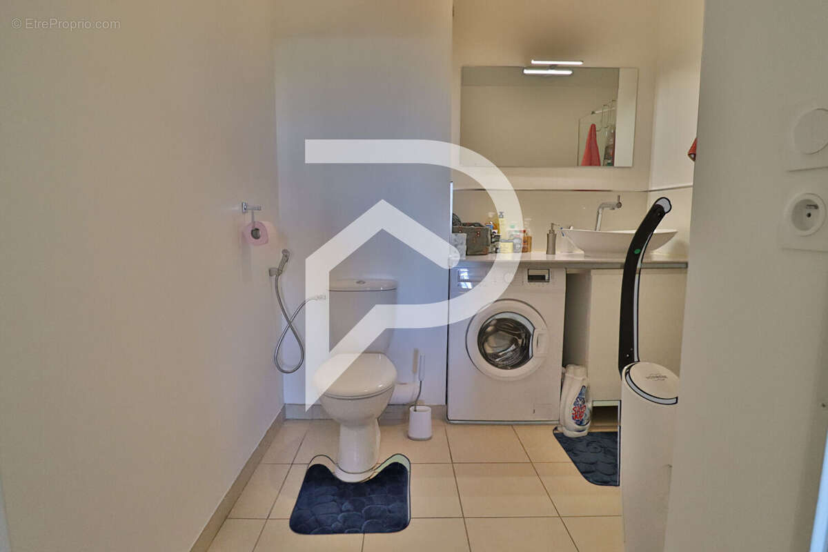 Appartement à MARSEILLE-13E