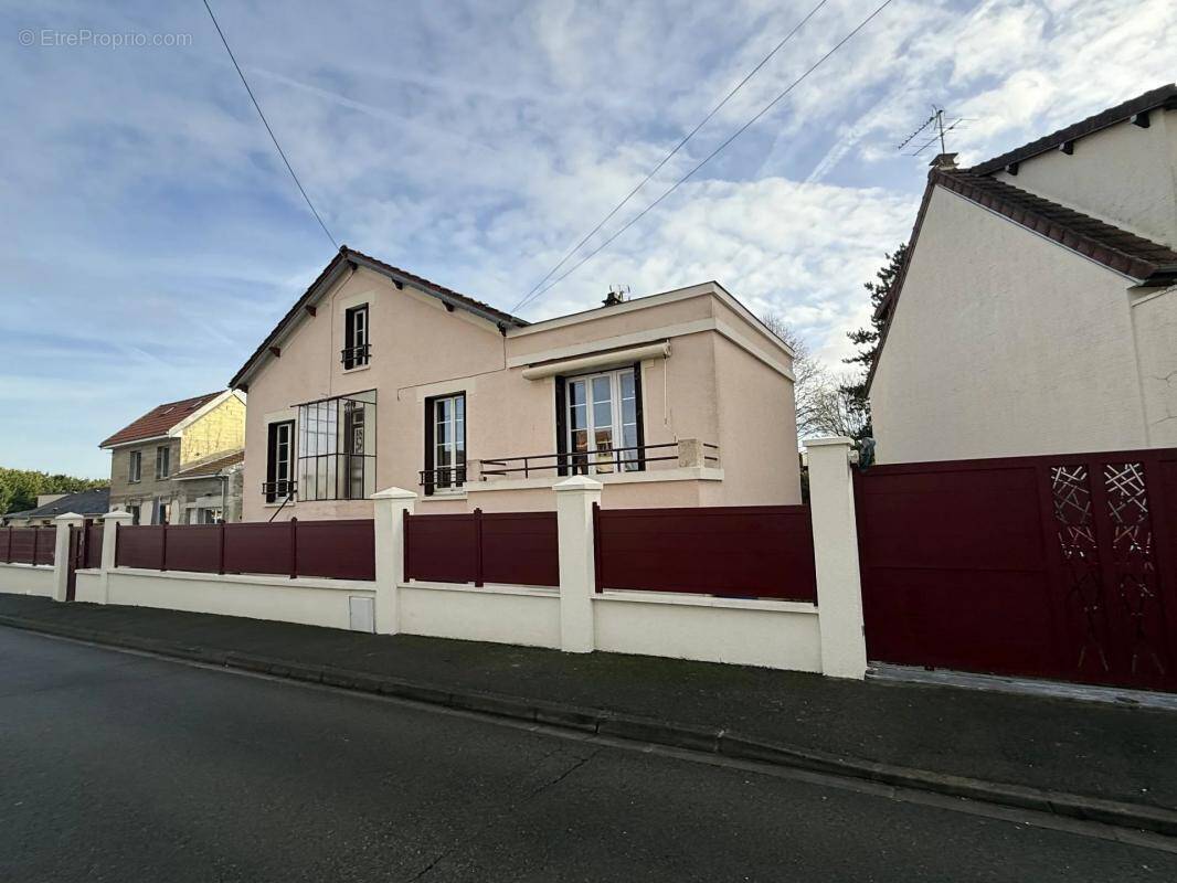 Maison à VILLEPREUX