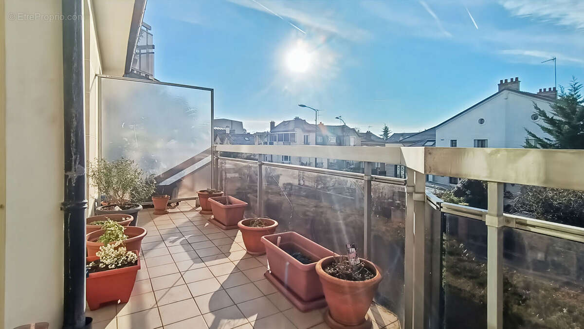 Appartement à ROSNY-SOUS-BOIS