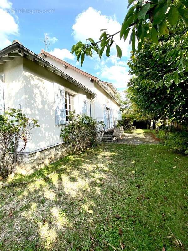 Maison à MONTFORT-L&#039;AMAURY