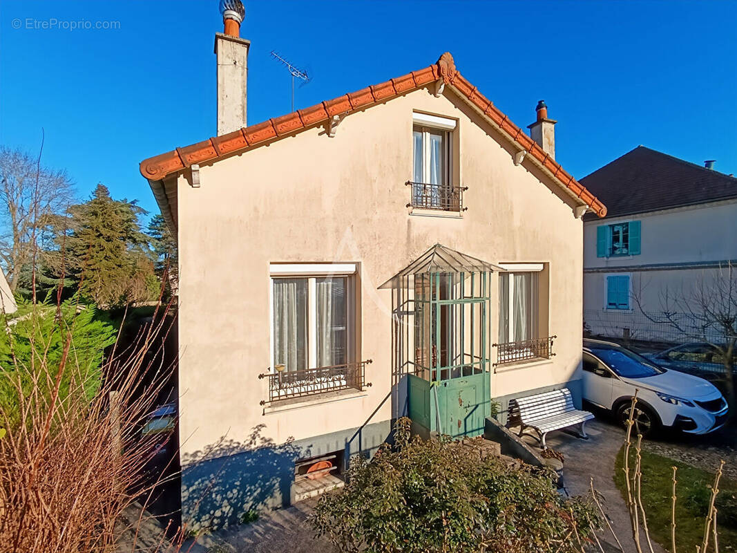 Maison à BRIE-COMTE-ROBERT