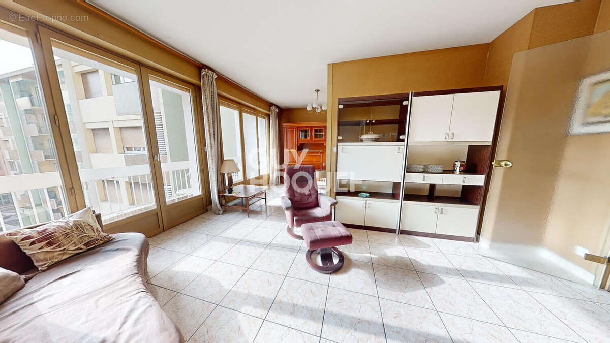 Appartement à AIX-LES-BAINS