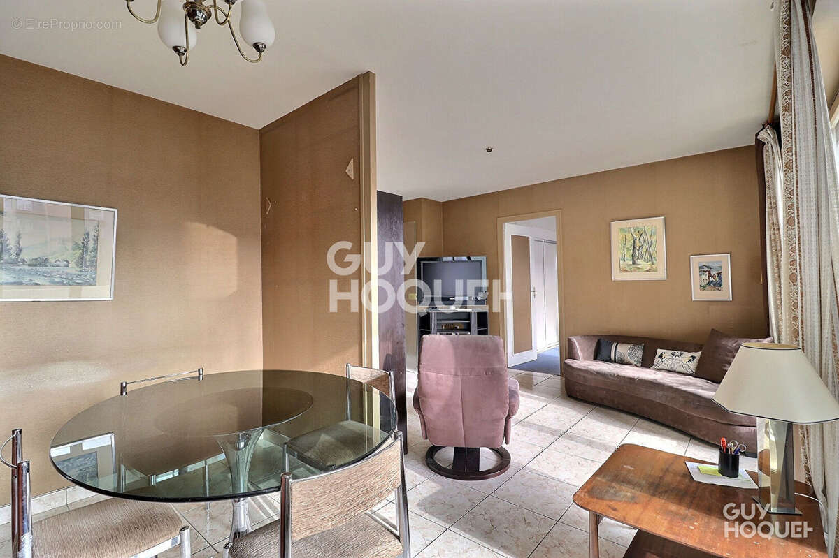 Appartement à AIX-LES-BAINS