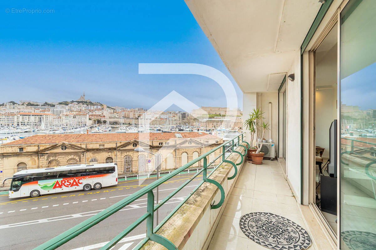 Appartement à MARSEILLE-2E