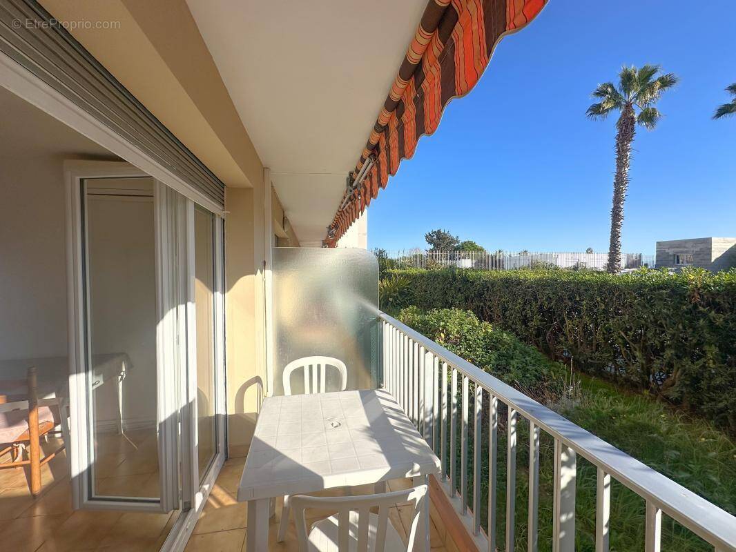 Appartement à VILLENEUVE-LOUBET