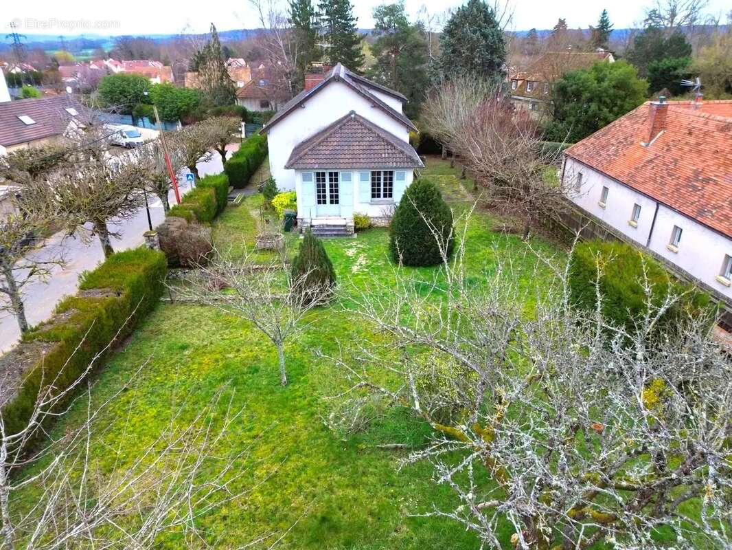 Maison à MONTFORT-L&#039;AMAURY