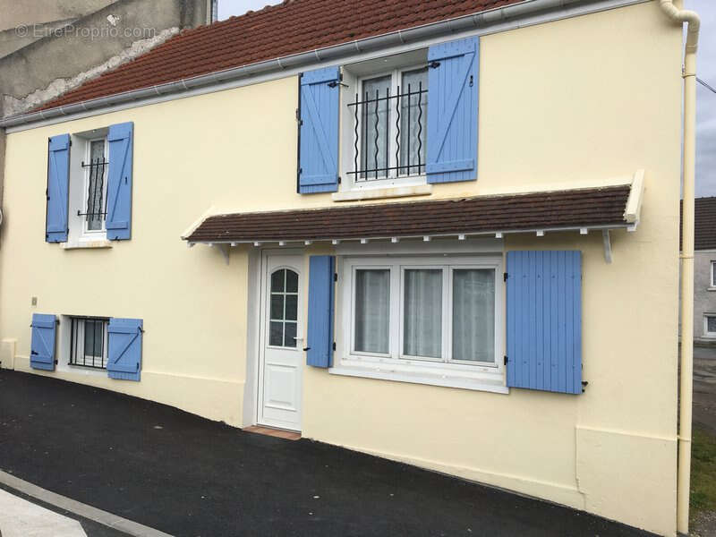 Maison à CLAYE-SOUILLY