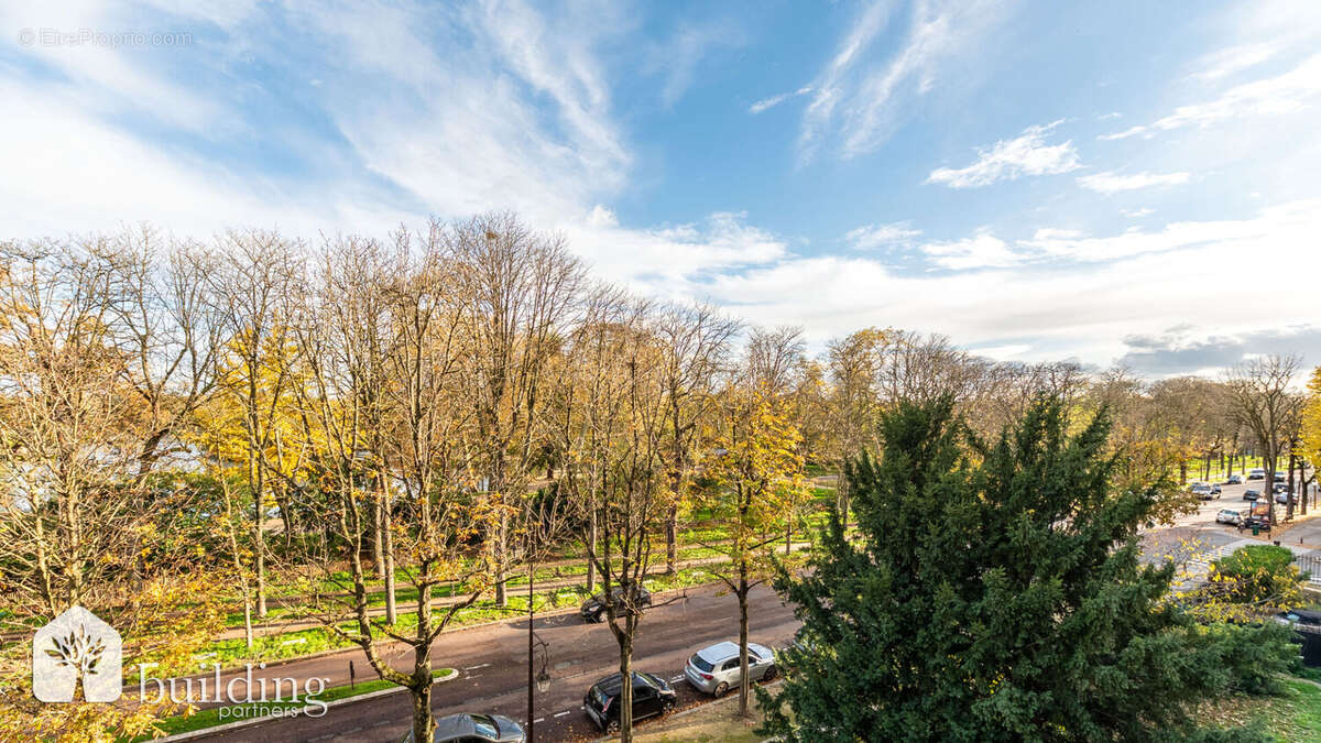 Appartement à NEUILLY-SUR-SEINE