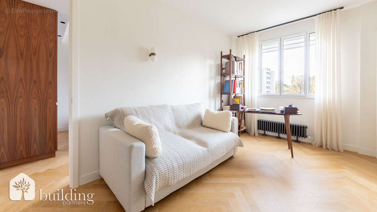 Appartement à NEUILLY-SUR-SEINE