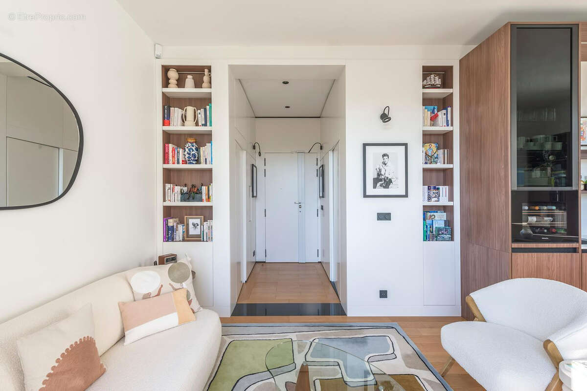 Appartement à NEUILLY-SUR-SEINE