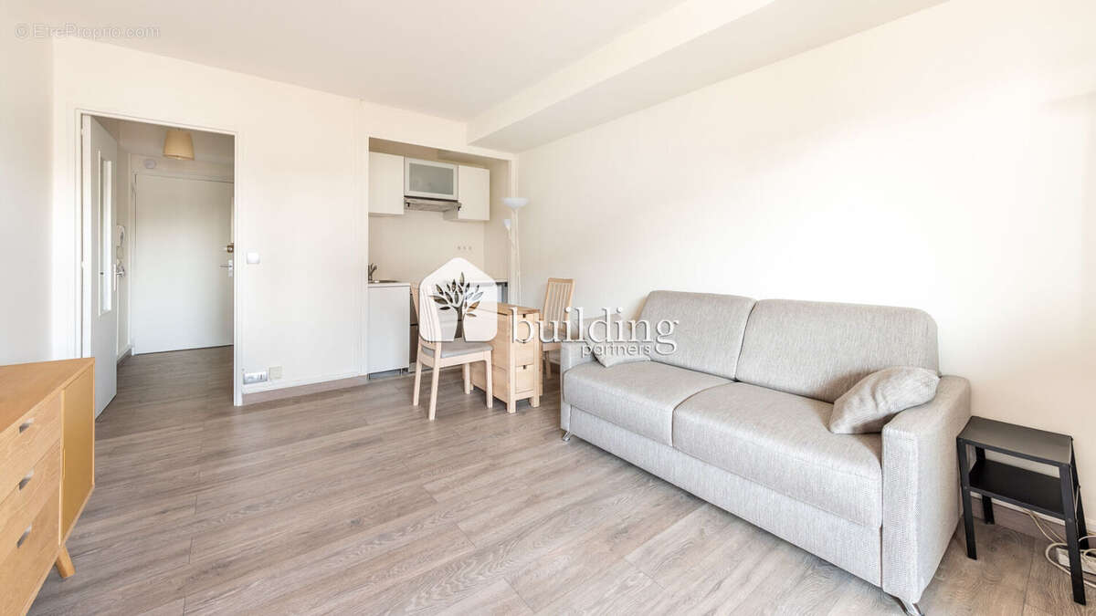 Appartement à NEUILLY-SUR-SEINE