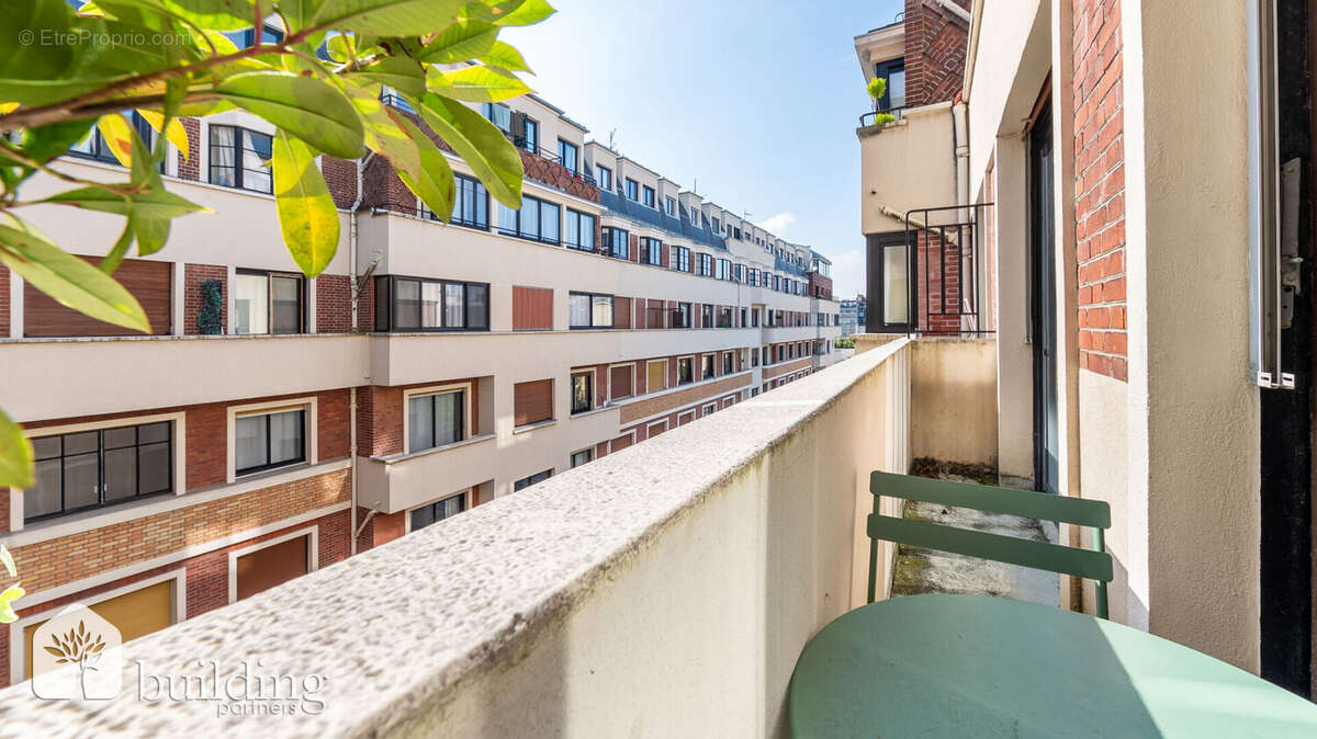 Appartement à NEUILLY-SUR-SEINE