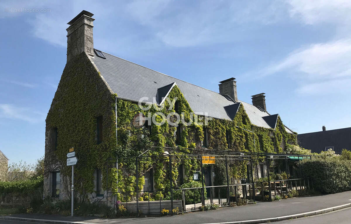 Maison à REGNEVILLE-SUR-MER