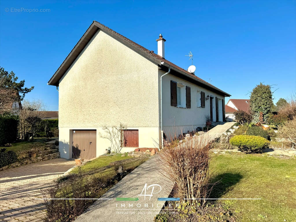 Maison à VAROIS-ET-CHAIGNOT