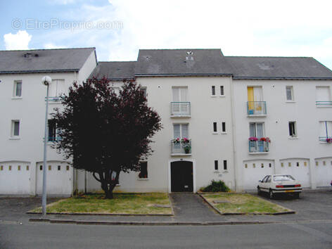 Appartement à NEUILLE-PONT-PIERRE