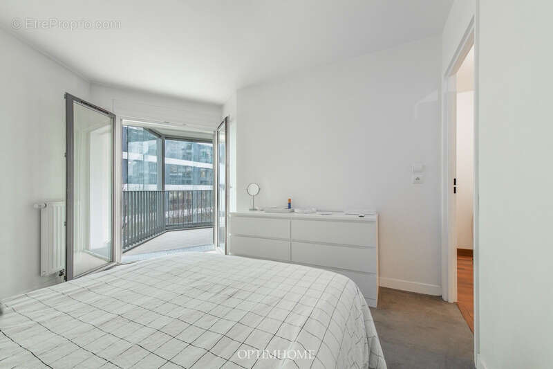 Appartement à ISSY-LES-MOULINEAUX