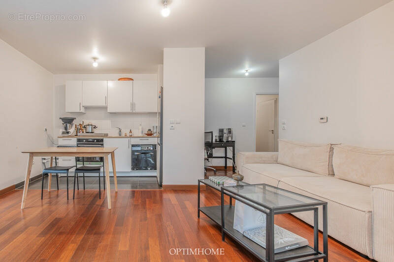 Appartement à ISSY-LES-MOULINEAUX