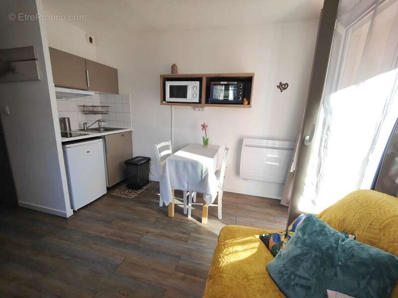 Appartement à LAMALOU-LES-BAINS