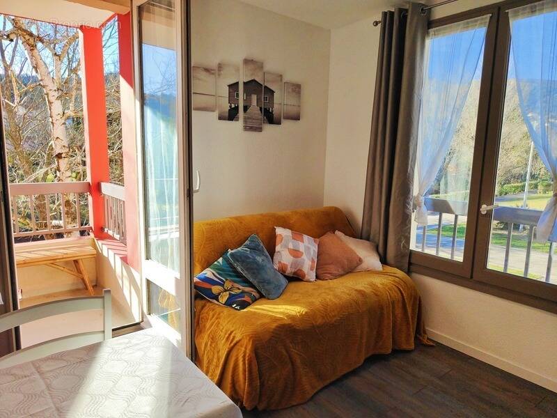 Appartement à LAMALOU-LES-BAINS