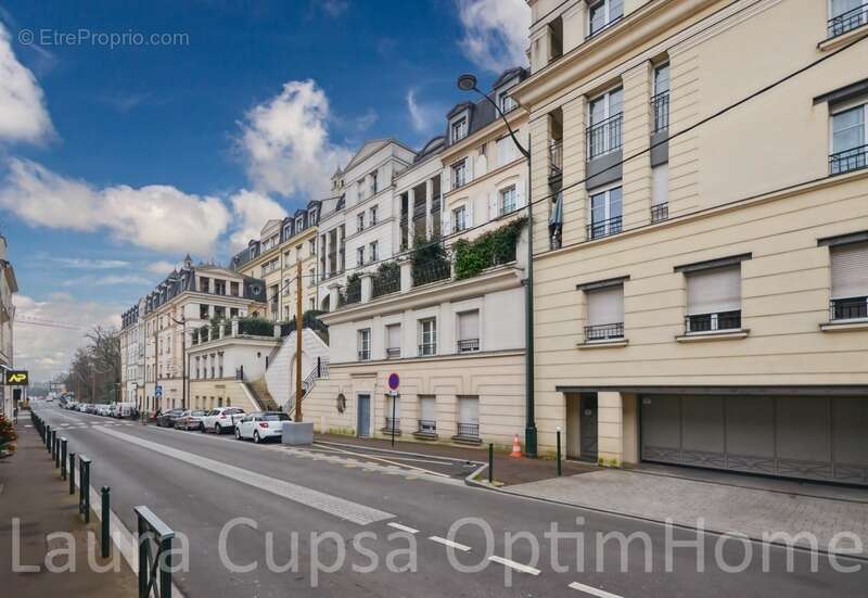 Appartement à LE PLESSIS-ROBINSON