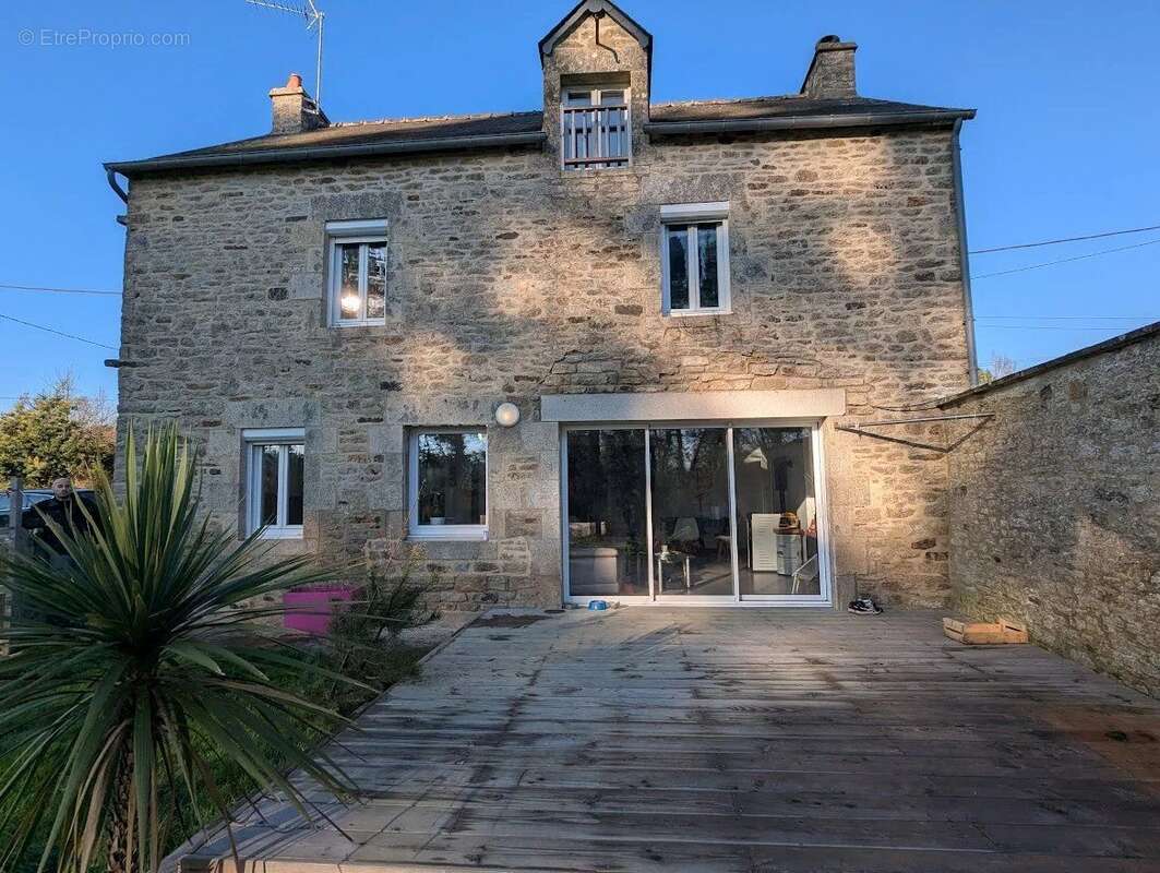 Maison à JOSSELIN