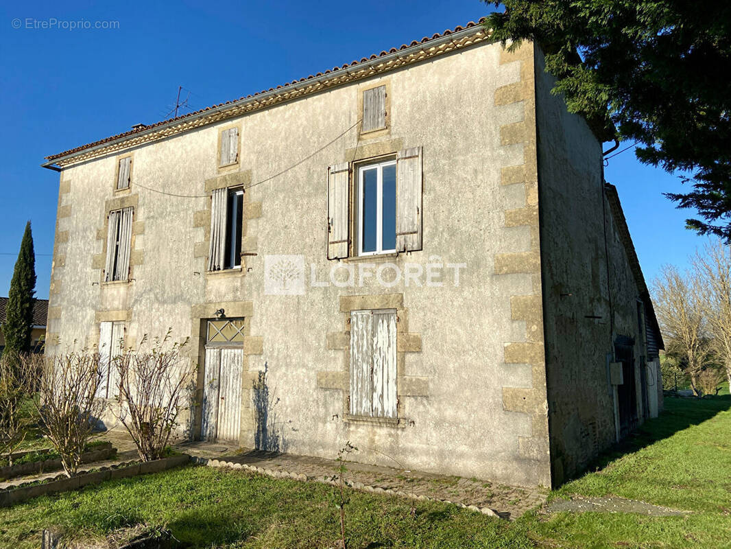 Maison à SAVIGNAC