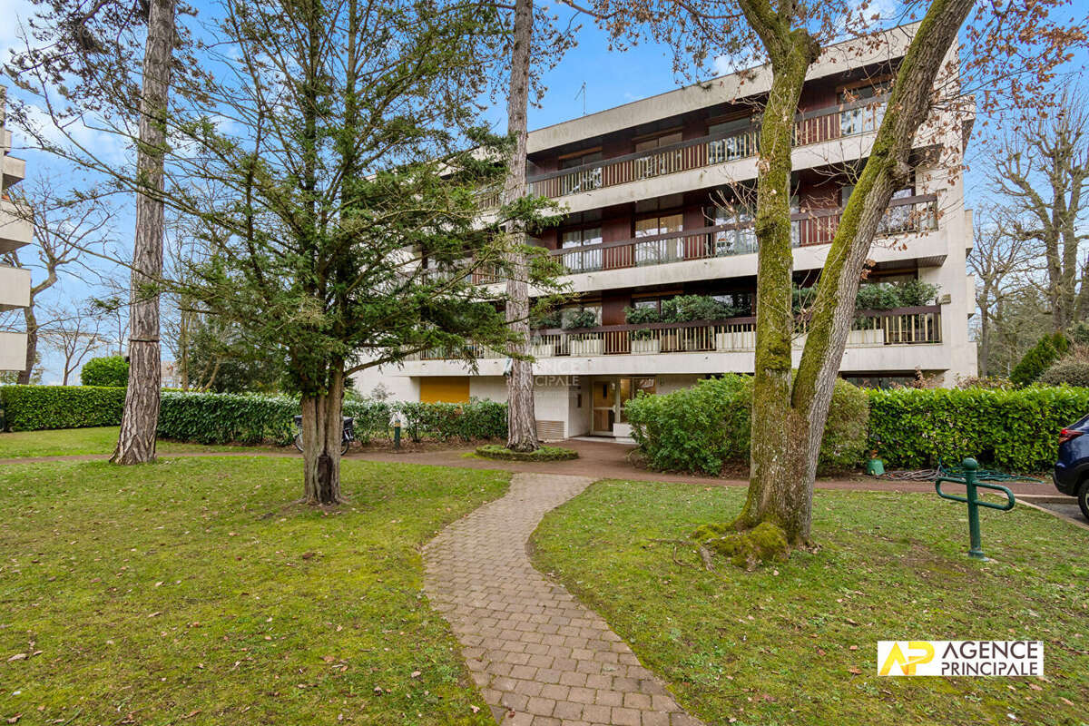 Appartement à MAISONS-LAFFITTE